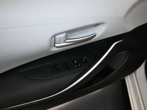 Used 2023 Toyota Corolla SE FWD image 11