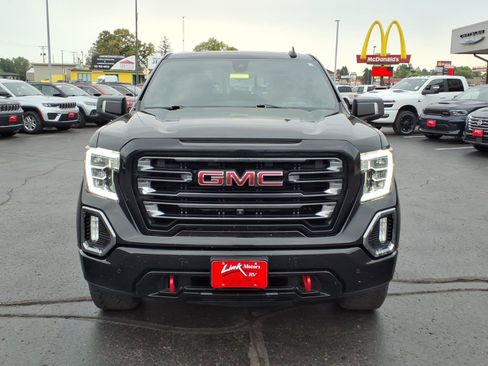 Used 2021 GMC Sierra 1500 AT4 w/ AT4 Value Package AWD/4WD image 9
