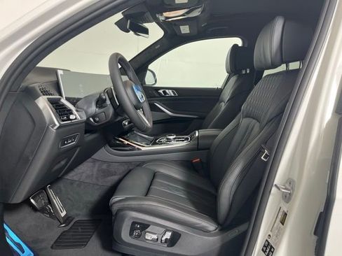 New 2026 BMW X7 M60i image 11