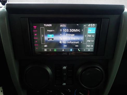 Used 2007 Jeep Wrangler Unlimited Sahara image 15