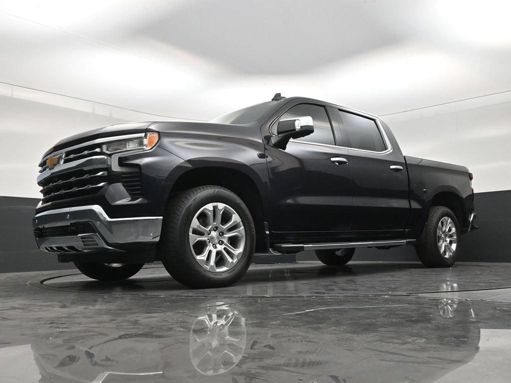 Used 2023 Chevrolet Silverado 1500 LTZ RWD image 19