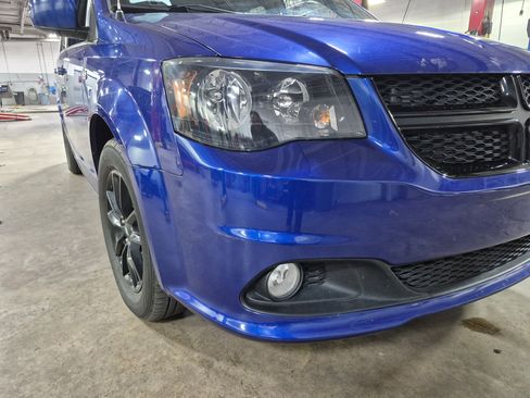 Used 2019 Dodge Grand Caravan SXT FWD image 24