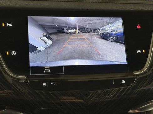Used 2025 Cadillac XT6 Premium Luxury AWD/4WD image 7