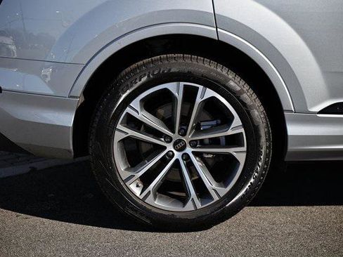 Certified 2025 Audi Q7 2.0T Premium Plus w/ Premium Plus Package image 6