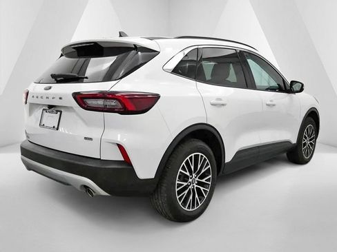 Used 2023 Ford Escape SE FWD image 7
