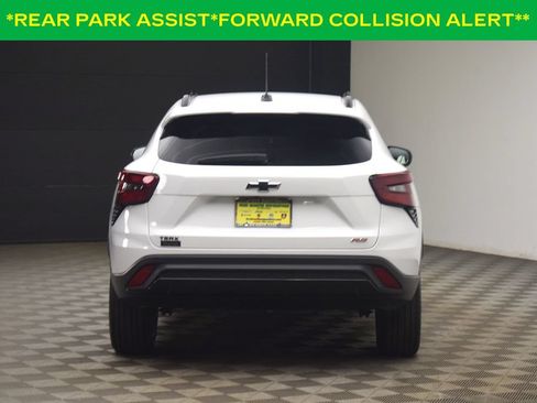 Used 2026 Chevrolet Trax RS w/ Driver Confidence Package FWD image 9