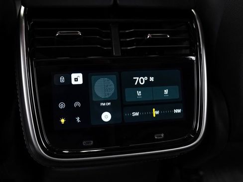 Used 2024 Rivian R1S Adventure AWD/4WD image 37