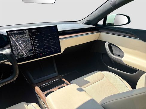 Used 2021 Tesla Model S Plaid AWD/4WD image 23