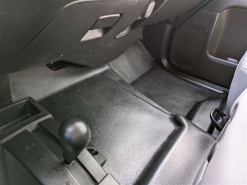 Used 2018 Chevrolet Silverado 2500 W/T w/ Snow Plow Prep Package image 21