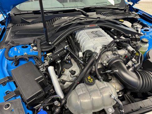 Used 2022 Ford Mustang Shelby GT500 w/ Technology Package RWD image 26