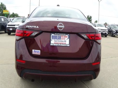 Used 2025 Nissan Sentra SV FWD image 7