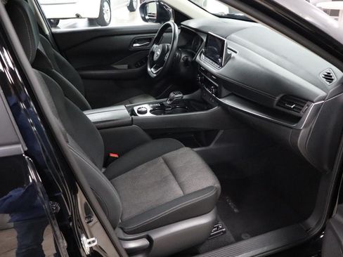 Used 2024 Nissan Rogue SV AWD/4WD image 21