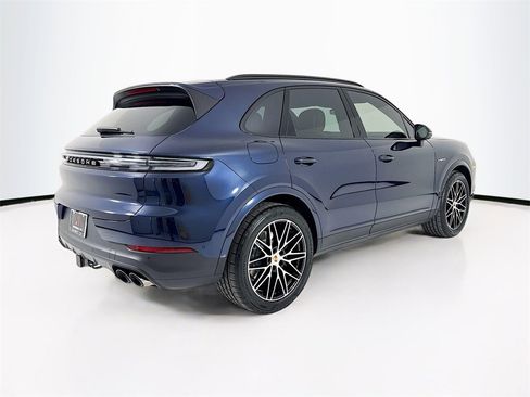 New 2026 Porsche Cayenne E-Hybrid image 9