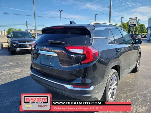Used 2024 GMC Terrain SLT FWD image 4