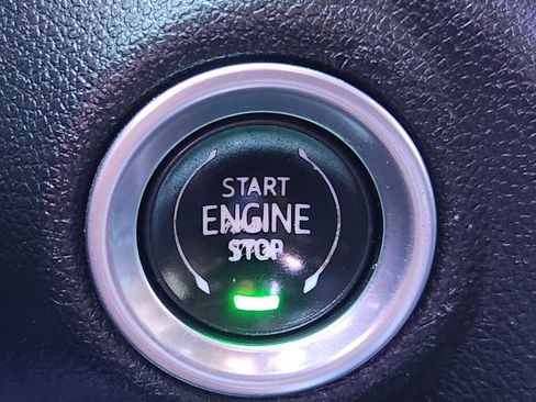 Used 2021 GMC Sierra 2500 Denali w/ Denali Ultimate Package image 24