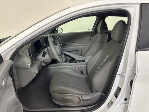 New 2025 Hyundai Elantra Blue image 14