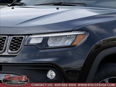 New 2026 Jeep Compass Latitude AWD/4WD image 11