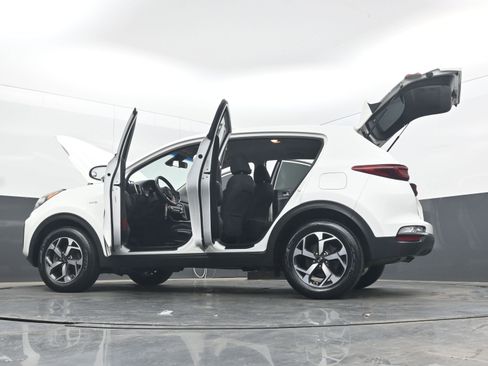 Used 2020 Kia Sportage LX AWD/4WD image 42