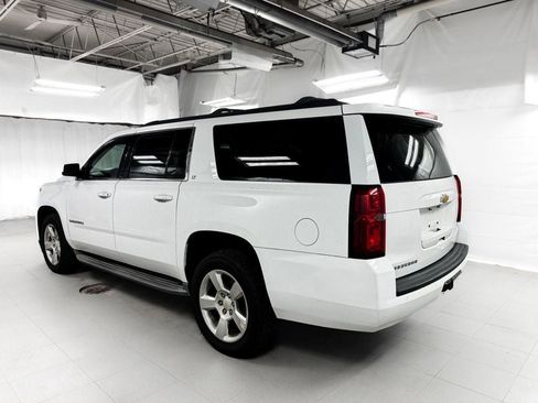 Used 2015 Chevrolet Suburban LT image 3