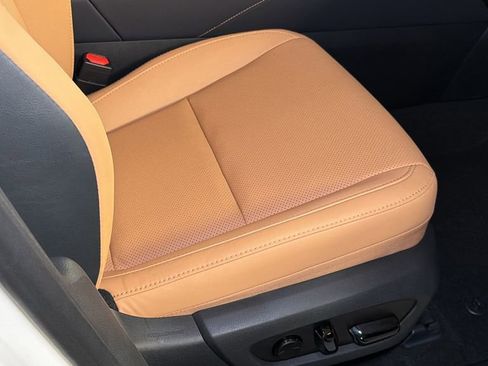 Certified 2024 Lexus RX 350 Premium w/ Accessory Package (K3) image 12