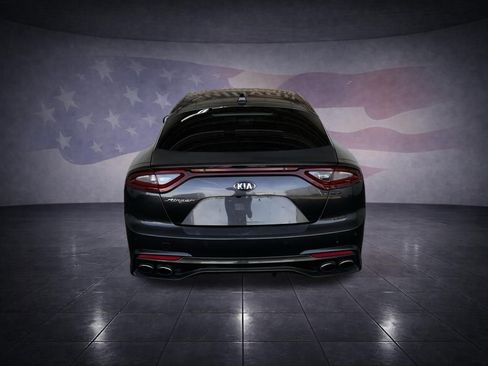 Used 2019 Kia Stinger image 4