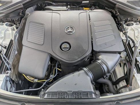 Used 2026 Mercedes-Benz GLC 300 image 23