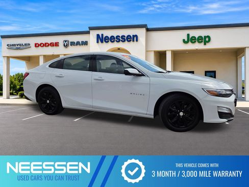 Used 2024 Chevrolet Malibu LT FWD image 1