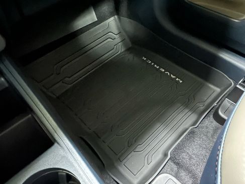 New 2026 Ford Maverick Lariat image 32