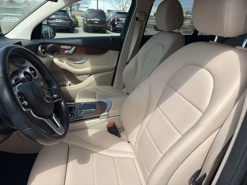 Used 2022 Mercedes-Benz GLC 300 4MATIC image 12