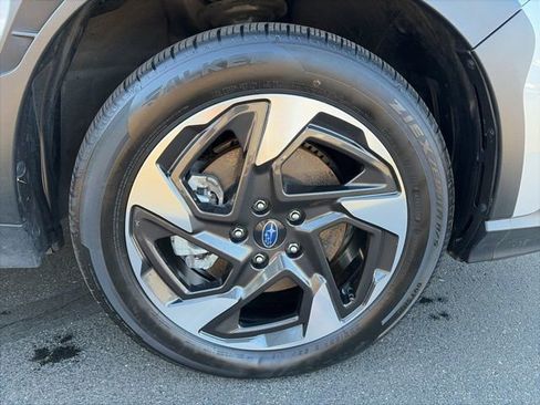 Used 2024 Subaru Crosstrek 2.5i Limited image 9