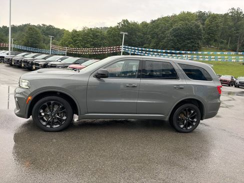 Used 2022 Dodge Durango GT w/ Blacktop Package AWD/4WD image 8