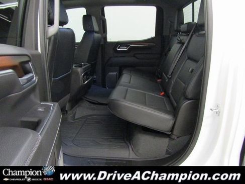 Certified 2025 GMC Sierra 1500 Denali image 24