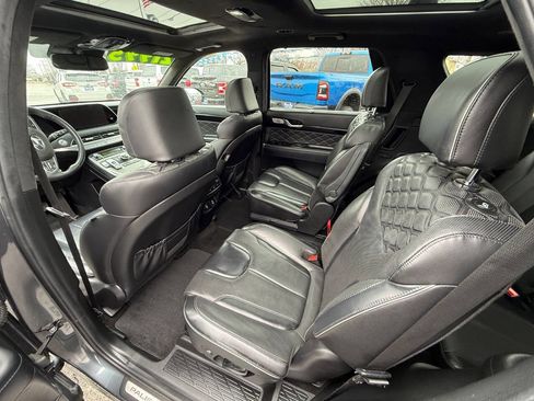 Used 2020 Hyundai Palisade Limited image 16