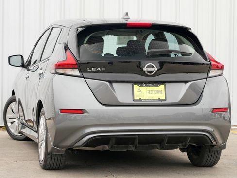 Used 2025 Nissan Leaf S image 5