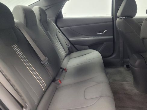 Used 2023 Hyundai Elantra SEL w/ Convenience Package image 19