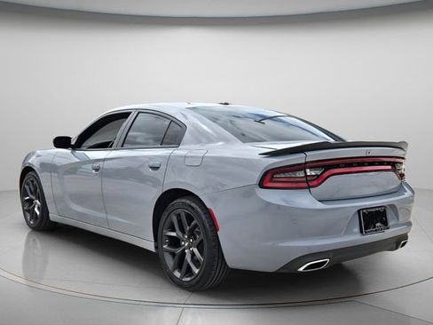 Used 2022 Dodge Charger SXT w/ Blacktop Package image 8