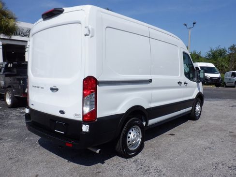 Used 2023 Ford Transit 250 Medium Roof AWD w/ Load Area Protection Package image 6