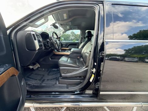 Used 2018 Chevrolet Silverado 2500 LTZ w/ LTZ Plus Package AWD/4WD image 21