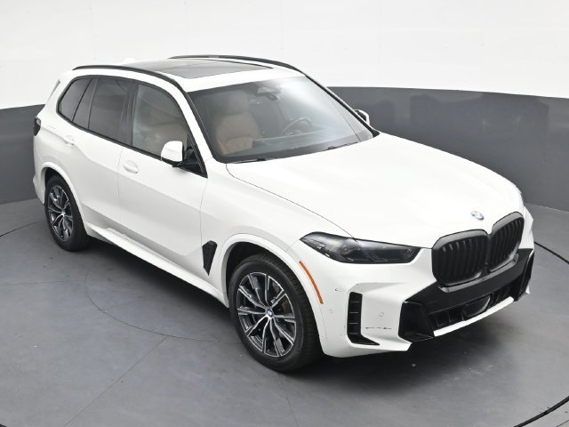 Used 2024 BMW X5 xDrive40i w/ M Sport Package AWD/4WD image 24