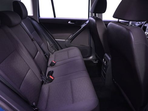 Used 2018 Volkswagen Tiguan Limited w/ Premium Package AWD/4WD image 18