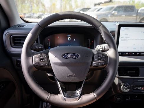 New 2026 Ford Maverick Lariat w/ Black Appearance Package AWD/4WD image 28