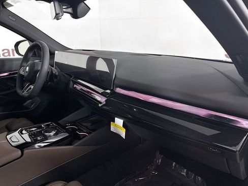 New 2027 BMW 550e xDrive AWD/4WD image 30