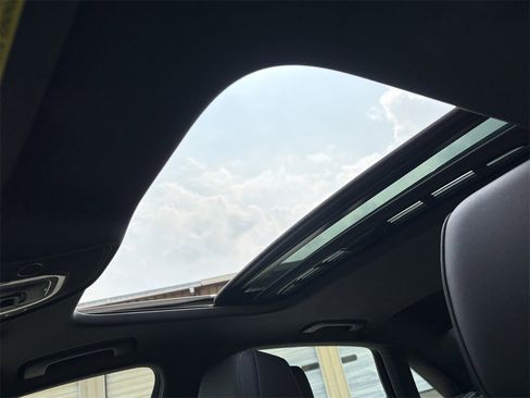 Used 2023 Audi A4 2.0T Premium Plus image 11