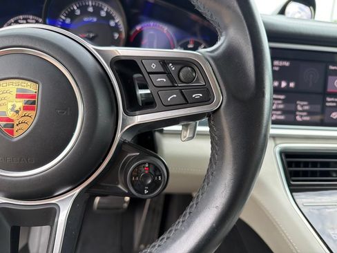 Used 2019 Porsche Panamera GTS AWD/4WD image 19