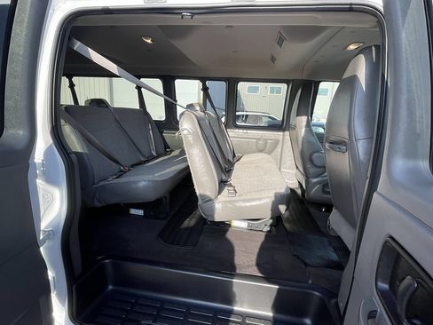 Used 2025 Chevrolet Express 3500 LT w/ LT Preferred Equipment Group RWD image 13