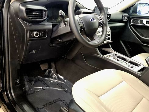 Used 2023 Ford Explorer 4WD w/ Class IV Trailer Tow Package image 34