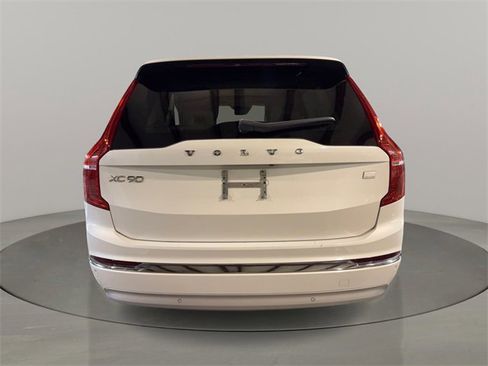 Used 2022 Volvo XC90 T8 Inscription Expression image 6