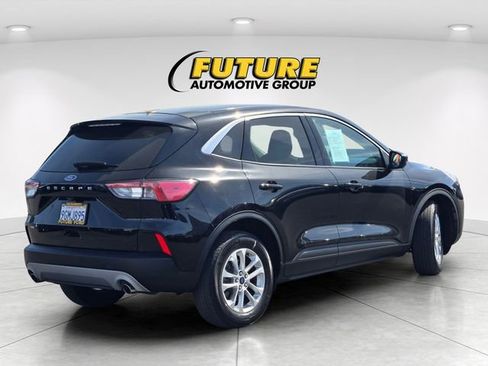 Certified 2022 Ford Escape SE w/ Convenience Package image 4