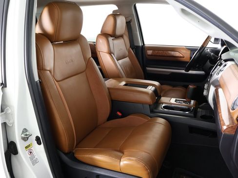 Used 2015 Toyota Tundra 1794 Edition image 34