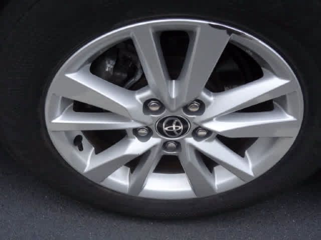 Used 2025 Toyota Camry LE FWD image 19